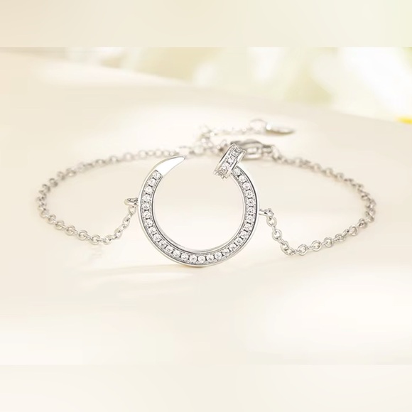 Nail Design Jewelry Set - Picture 4 of 7